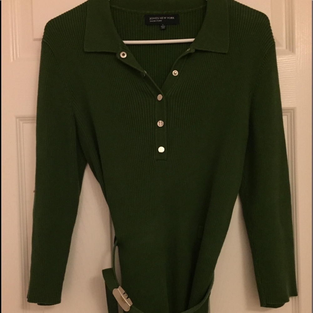 Classy Jones New York Sweater Top with Belt